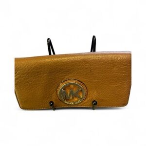 Michael Kors Tan Leather Clutch wallet gold tone logo snap close